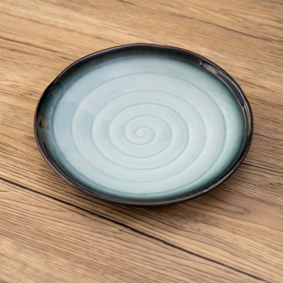 Urban Tokyo - Seikai Series 8.75"Dia Porcelain Round Dinner Plate